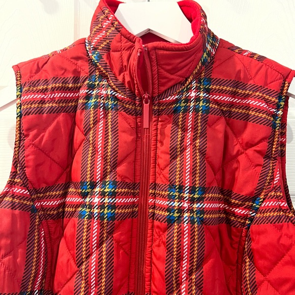 D & CO RED LINED VEST - Picture 6 of 6